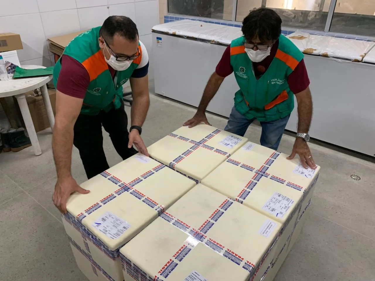 Ceará recebe 24.570 doses da vacina Pfizer e deve priorizar imunização de grávidas e puérperas