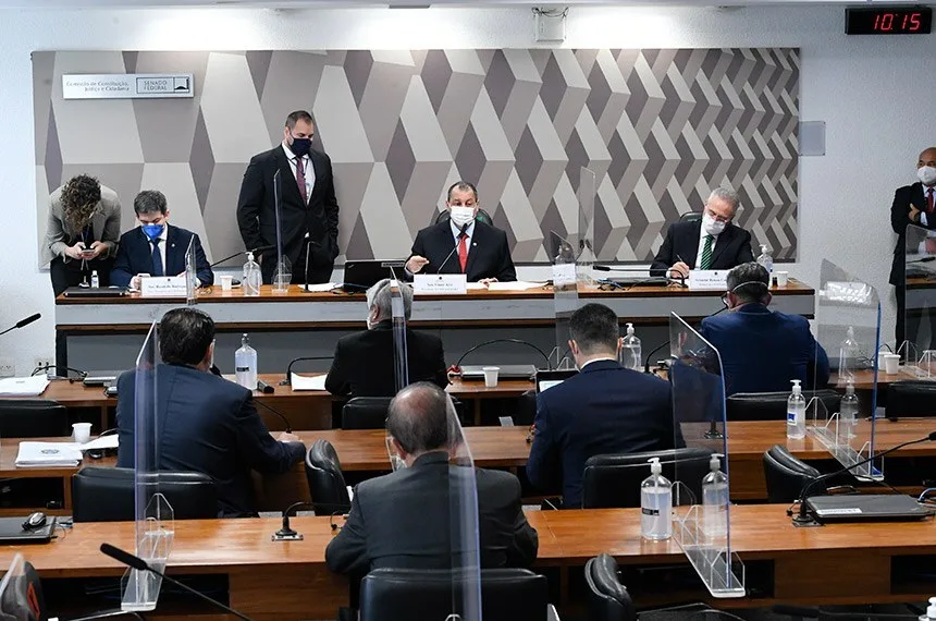 CPI da Covid quebra sigilo de Pazuello, Ernesto e integrantes do 'gabinete paralelo' de Bolsonaro