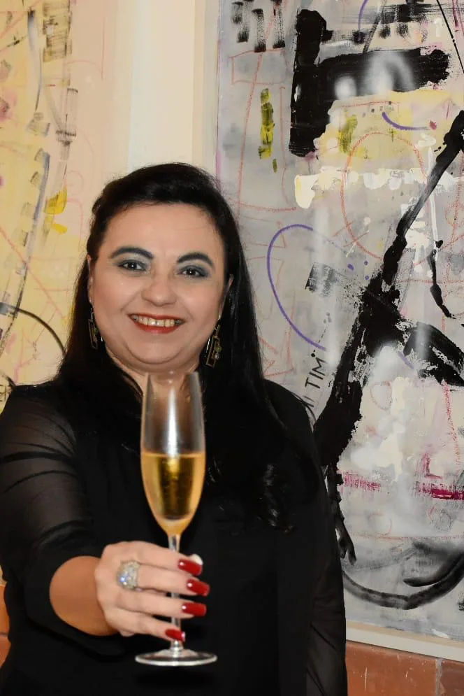Confraria Divas Wine Club realiza jantar harmonizado
