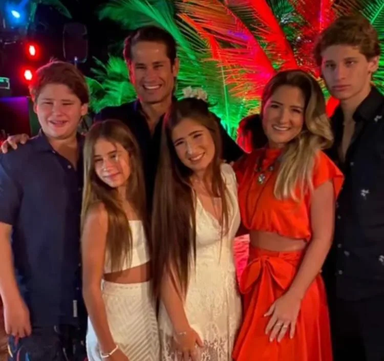 Vidda Rodrigues festeja seus 15 anos em Angra dos Reis