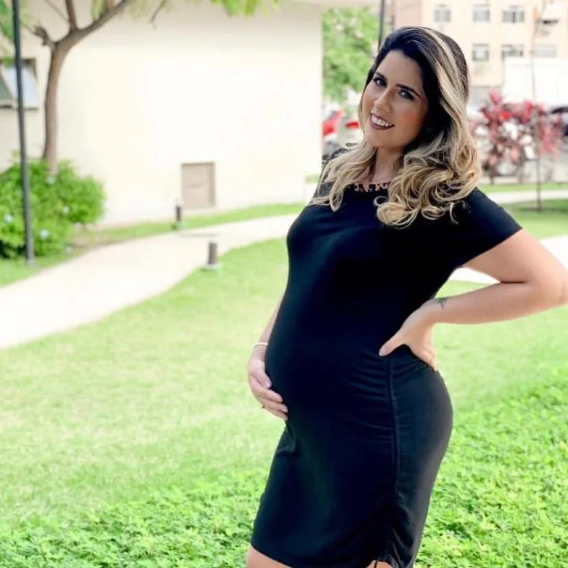 Professora é internada com Covid após dar à luz e família pede doações para custos do hospital