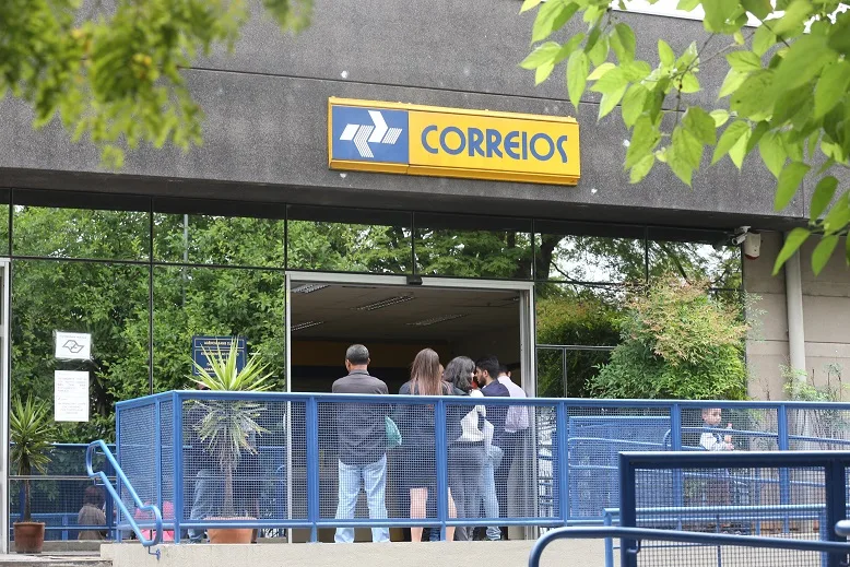 Governo quer vender 100% dos Correios em plano de privatização, diz secretário