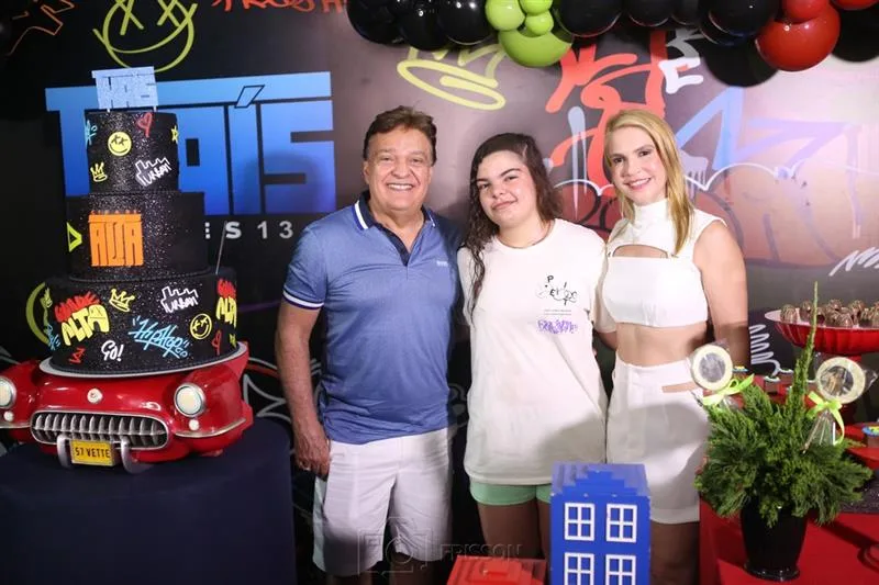 Cleto Gomes festeja os 13 anos da filha Thaís