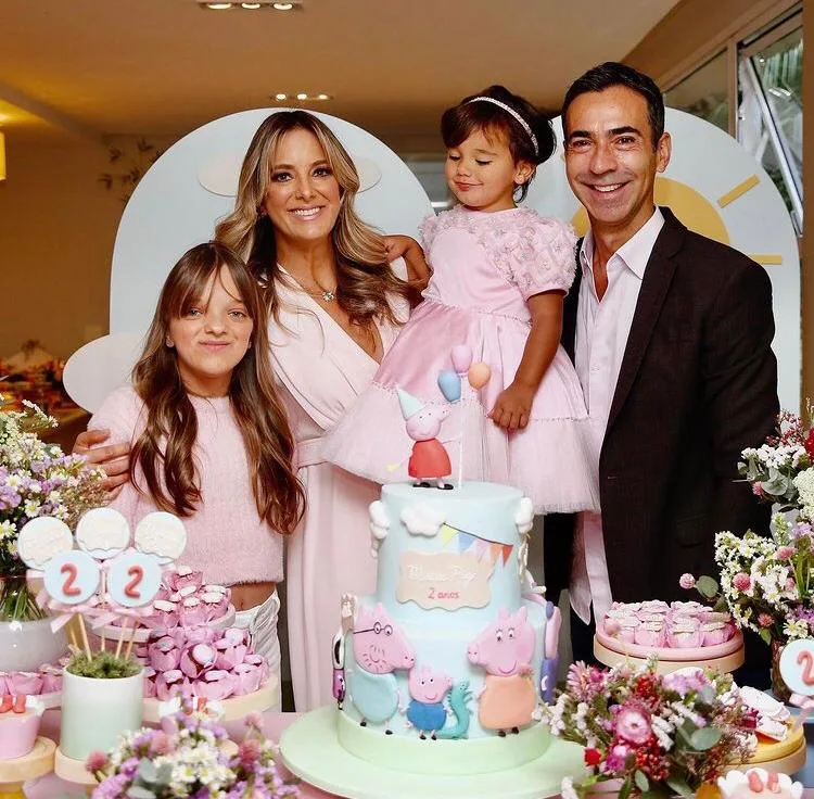 Dupla comemoração marcou os dois anos da Manu, filha de Tici Pinheiro e César Tralli