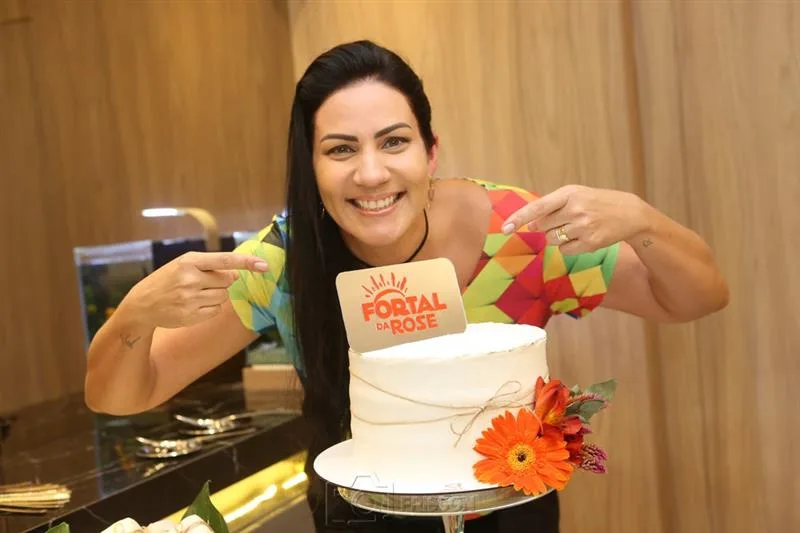 Rose Carneiro comemora aniversário em clima de Fortal