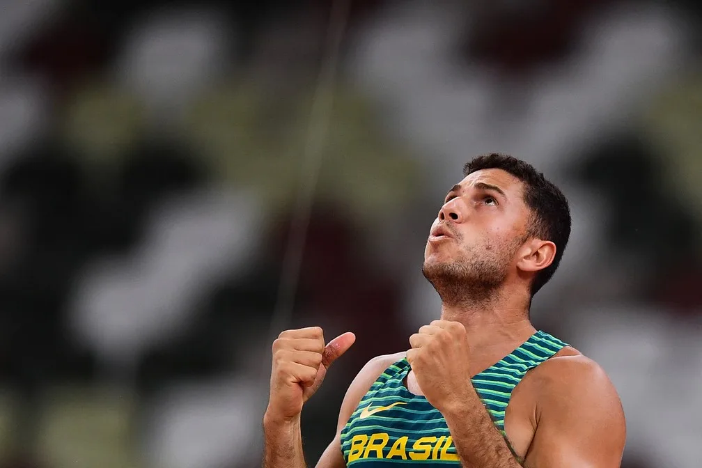 Thiago Braz é bronze no salto com vara e fatura sua 2ª medalha em Olimpíadas