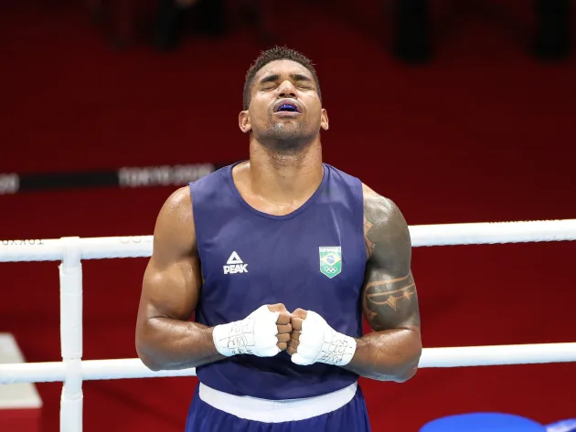 Boxeador Abner Teixeira fica com o bronze nas Olimpíadas