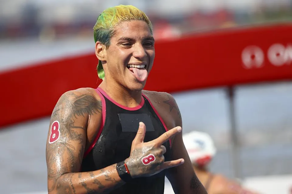 Ana Marcela Cunha conquista o ouro na maratona aquática nas Olimpíadas de Tóquio