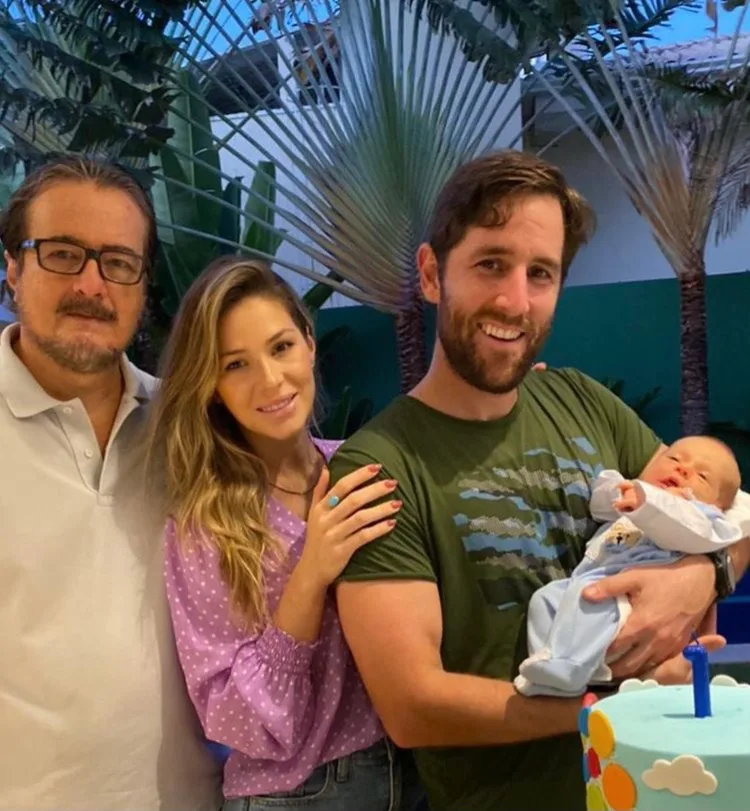 Bruna Waleska e Rodrigo Frota realizam primeiro mesversário do filho Francisco