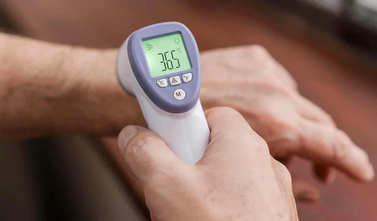 Aferição de temperatura em bares e restaurantes deixa de ser obrigatória no Ceará