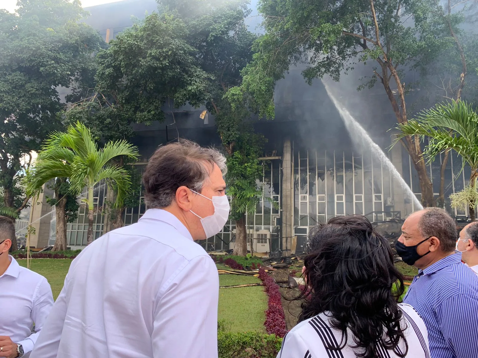 Após incêndio, Tribunal de Justiça é interditado por risco de desabamento