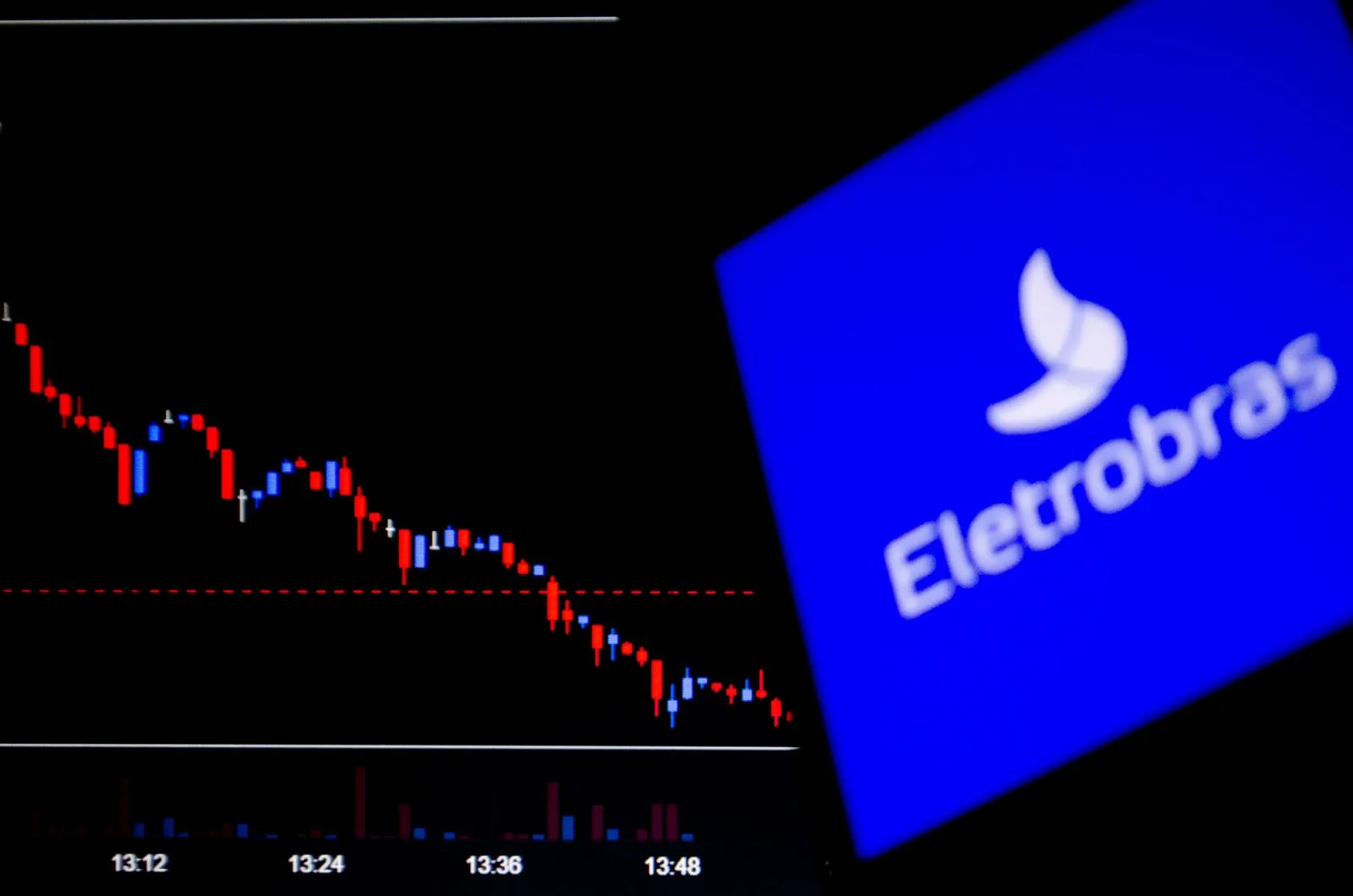Governo avança na privatização da Eletrobras e cria estatal para cuidar da Eletronuclear e Itaipu