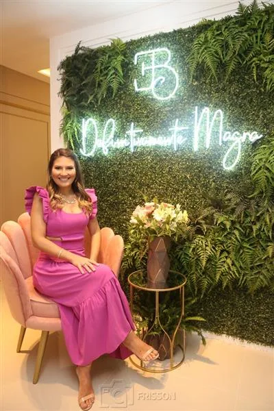 Etianne Bartz inaugura a EB Clinic, clínica especializada em emagrecimento feminino e estética