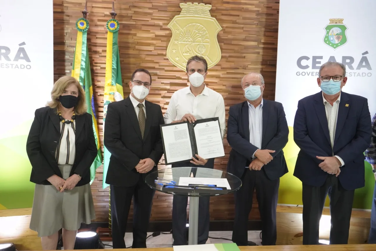 Ceará assina com quatro novas indústrias para investimentos na produção de Hidrogênio Verde