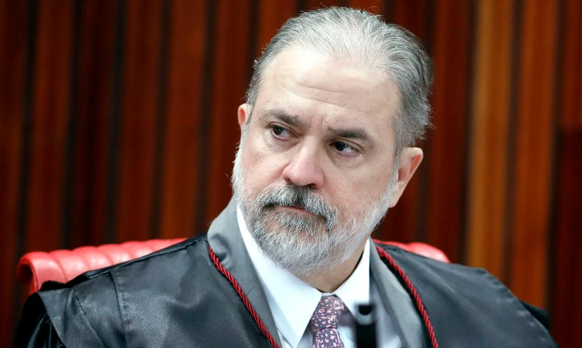 'Serão tomadas todas as providências', diz Aras sobre relatório da CPI da Covid