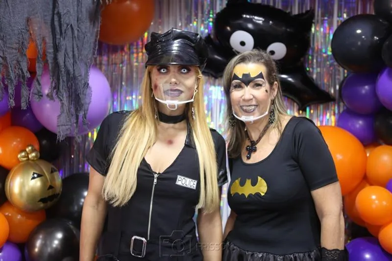 Juliana Santiago promove animado Halloween em seu Keep Bela