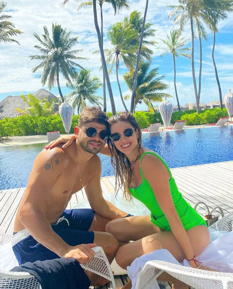 Isabela Franklin e Ivan Bezerra Neto curtem temporada nas Maldivas