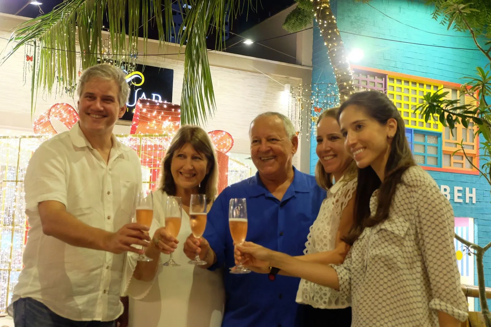 Jardins Open Mall realiza cerimônia para o tradicional acender das luzes