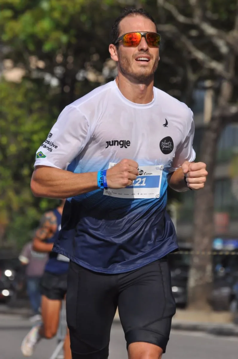 Flávio Furtado participa da maratona do Rio de Janeiro
