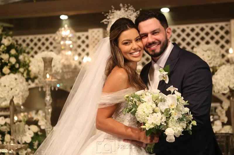 Frisson no casamento de Samuel Vagner e Thayse Portela