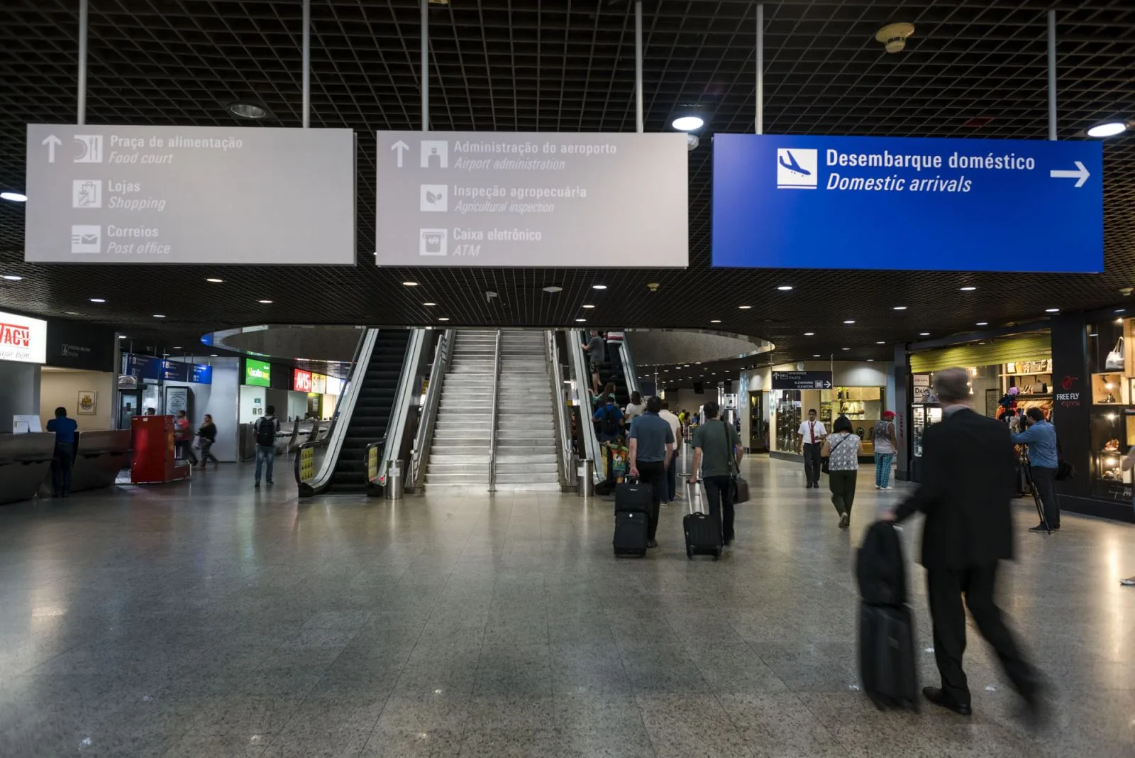 Com variante ômicron, Brasil irá barrar entrada de viajantes de seis países da África