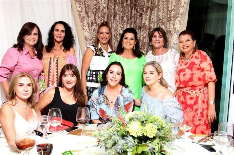 Márcia Feitosa Aguiar celebra troca de idade