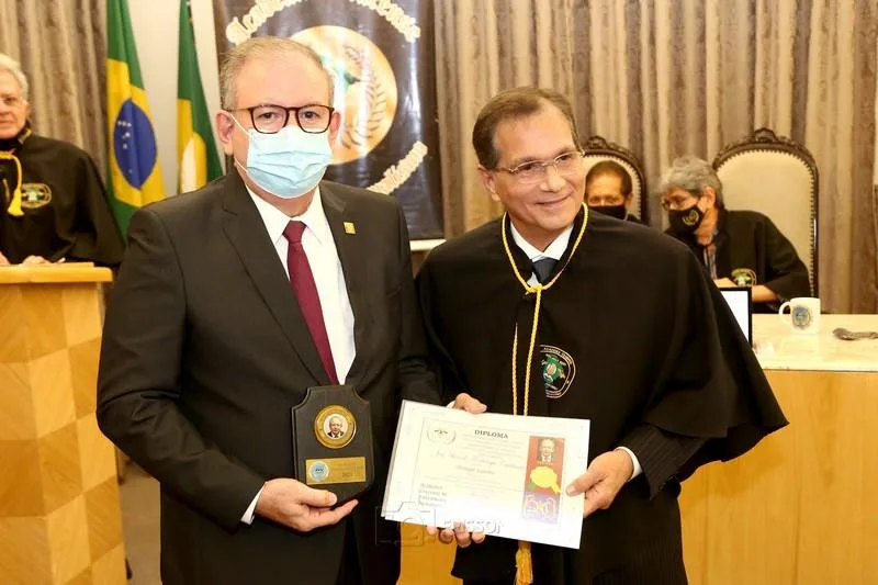 Ricardo Cavalcante recebe o título de Destaque Cearense 2021 da ACLJ