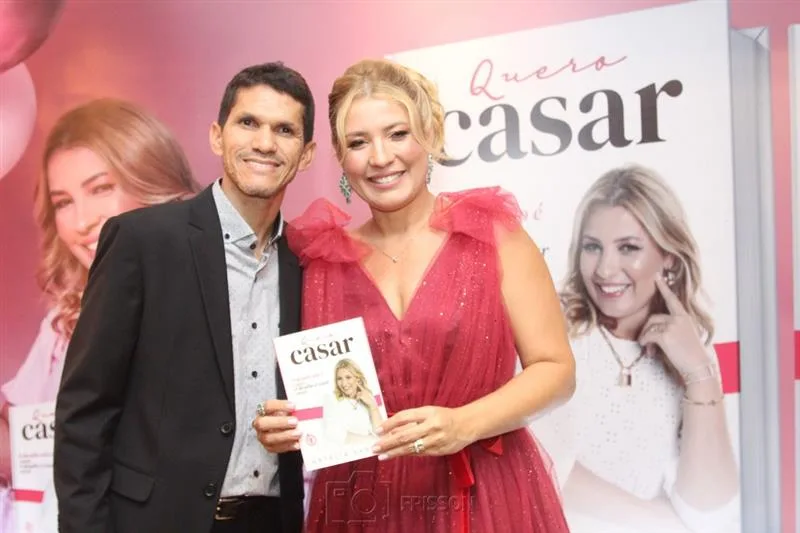 Natália Varela lança seu primeiro livro, “Quero Casar”