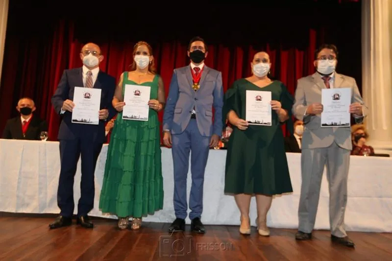 ACED celebra cinco anos com posse da nova diretoria e de acadêmicos honorários