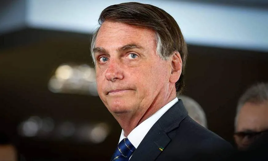 Bolsonaro é internado em São Paulo com suspeita de obstrução intestinal