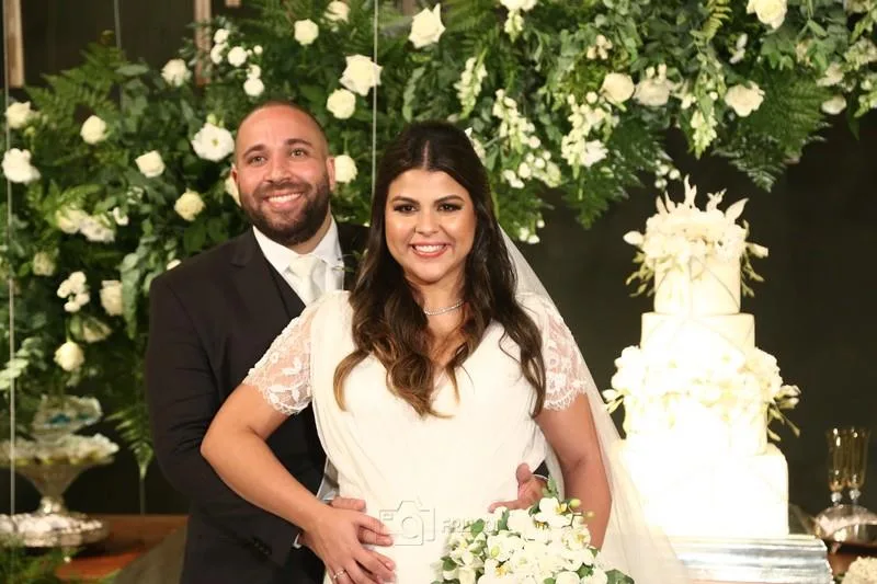 Bárbara Linard e Pedro Soares tornam-se marido e mulher pela lei de Deus