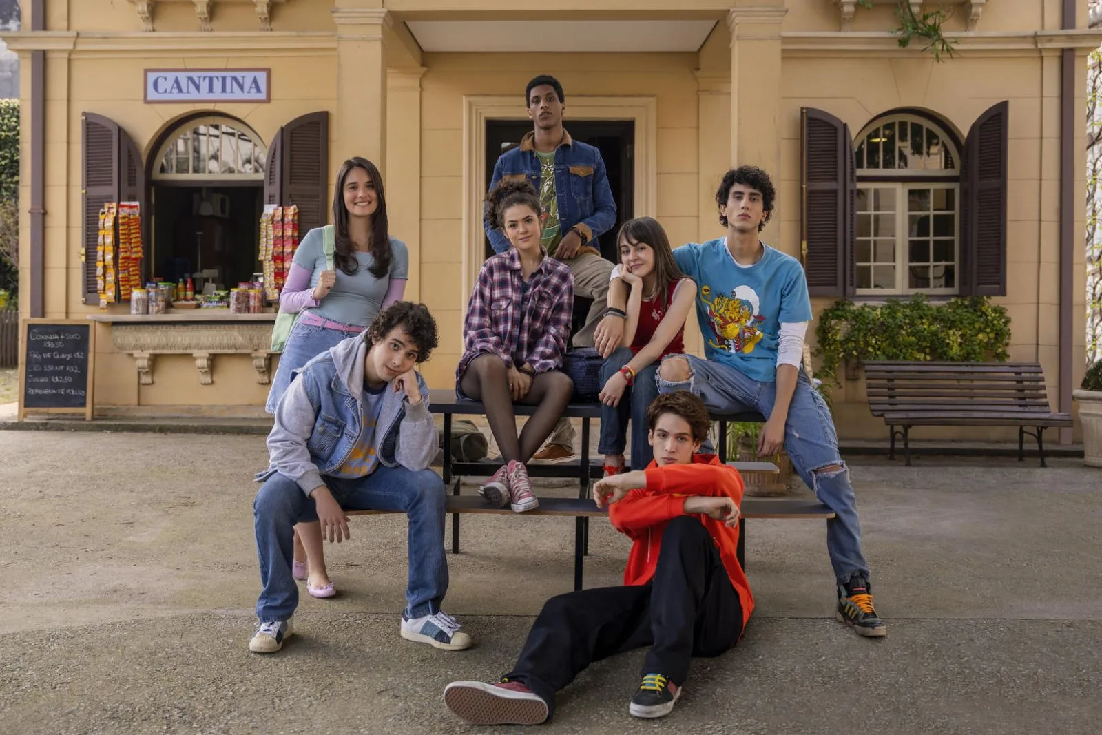 Com "De Volta aos Quinze" e “Crush à Altura”, Netflix adiciona 40 títulos em fevereiro