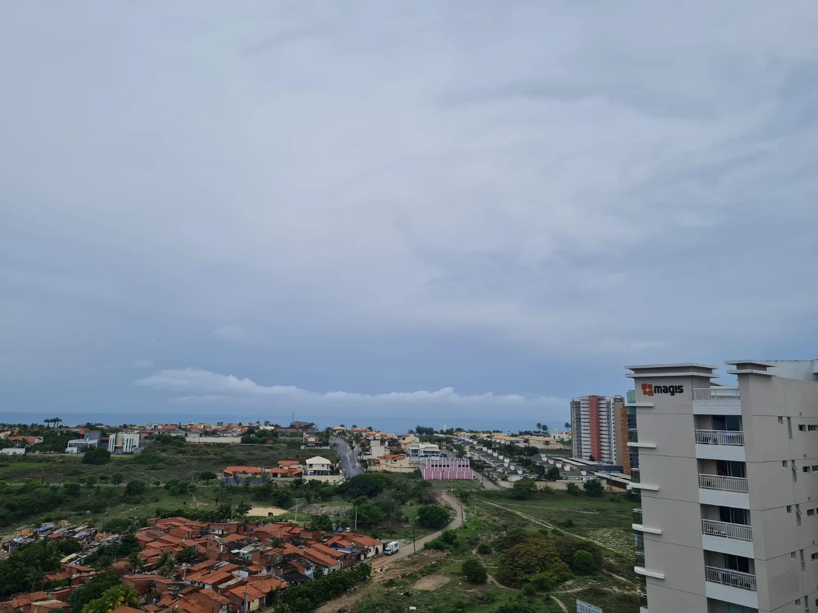 Chove em mais de 120 municípios do Ceará; Fortaleza registra alagamento e problemas no trânsito