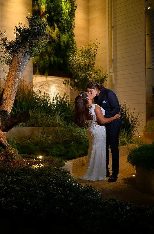 Maria Sooder e Arthur Catunda celebram o amor em novo endereço