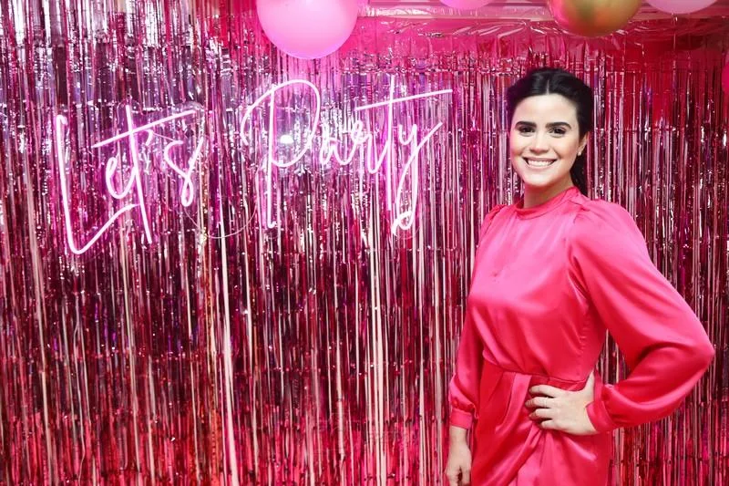 Ilzane Morais celebra aniversário de 25 anos