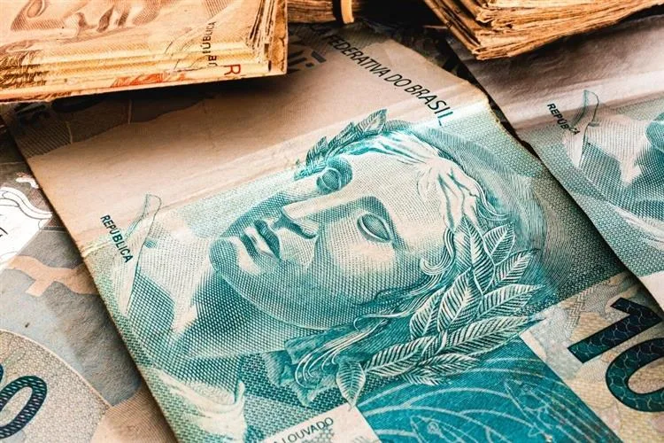 "A reforma sindical mostra o caminho para uma boa reforma política", por Ricardo Amorim