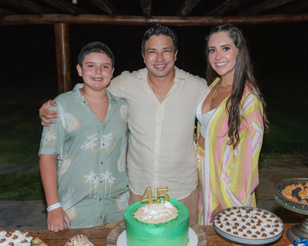 Pádua Rodrigues Júnior celebra 45 anos com muita animação