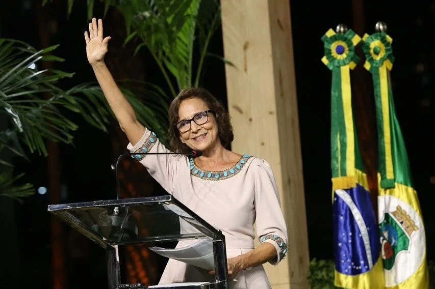 Izolda Cela toma posse como governadora do Ceará e reúne secretariado do Estado nesta segunda