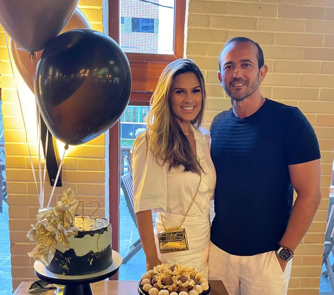 Márcio Rogério comemora aniversário com amigos e família