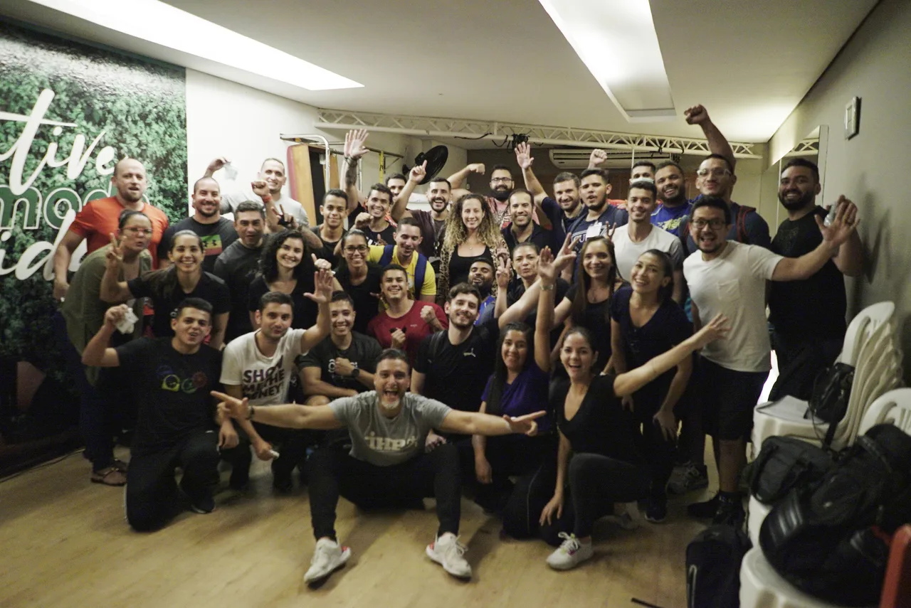 Nova unidade da academia AYO recebe especialista nacional em Training Gym para consultoria