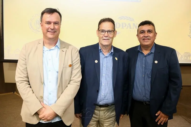Com Alexsandro França Martins como presidente, Rede Pão empossa nova diretoria