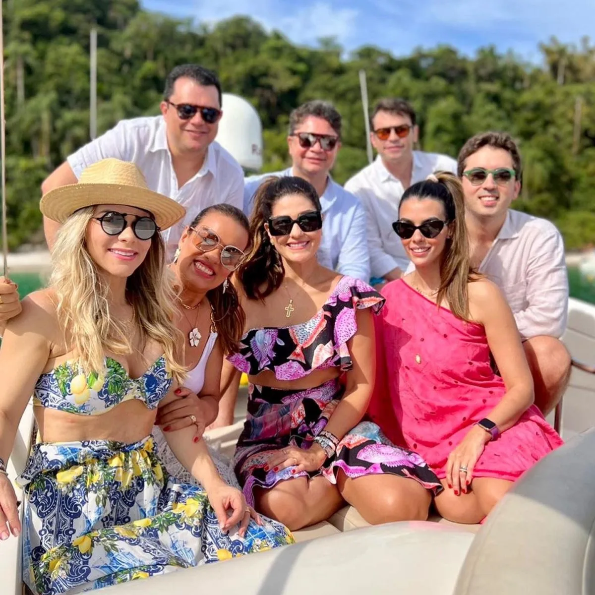 Carla Xerez Leobino brinda aniversário no Rio de Janeiro