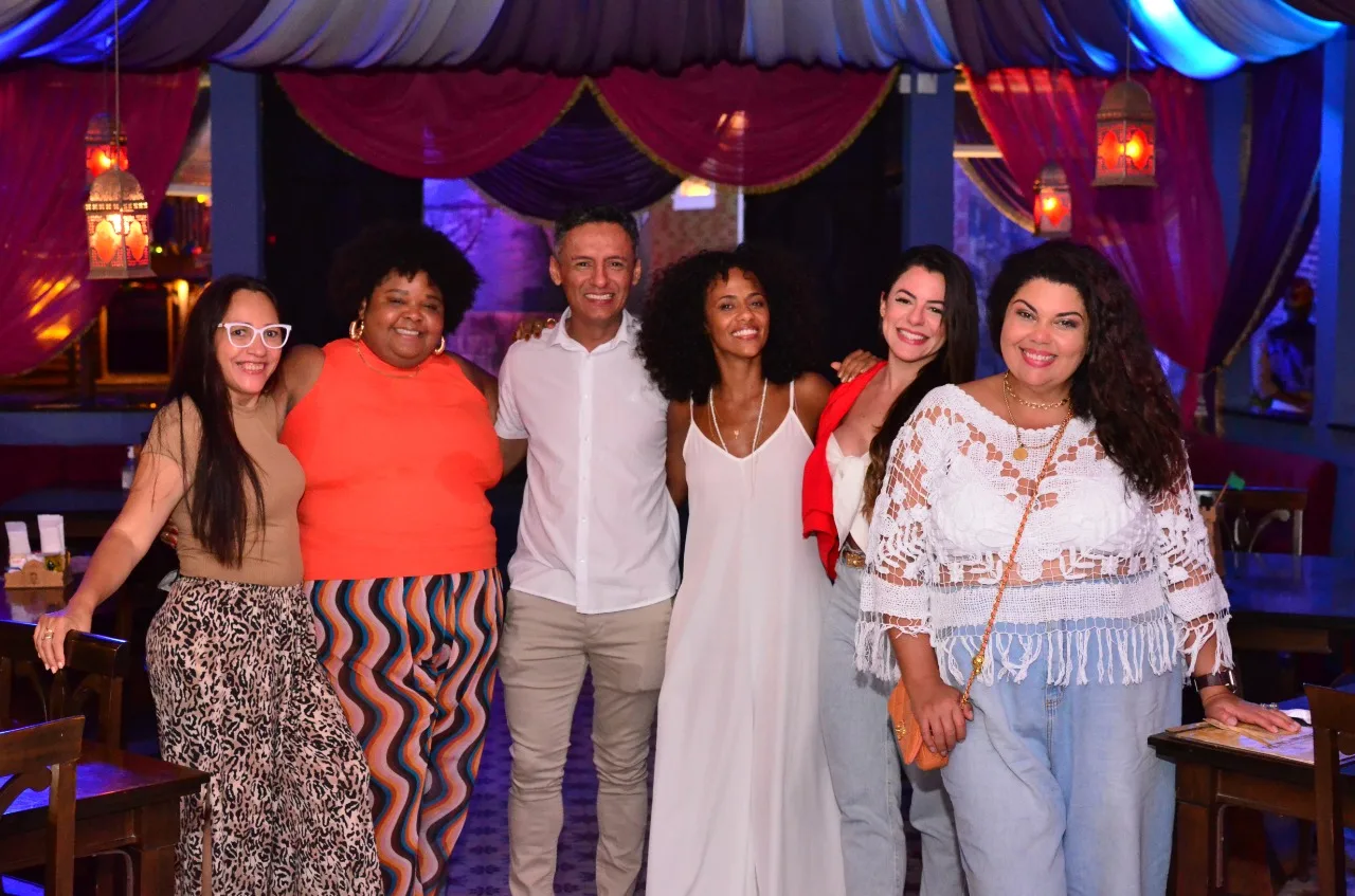 Artistas nacionais curtem noite cearense no Reino do Nunca
