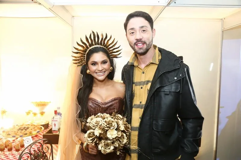 Mileide Mihaile causa frisson com seu Vila da Mila