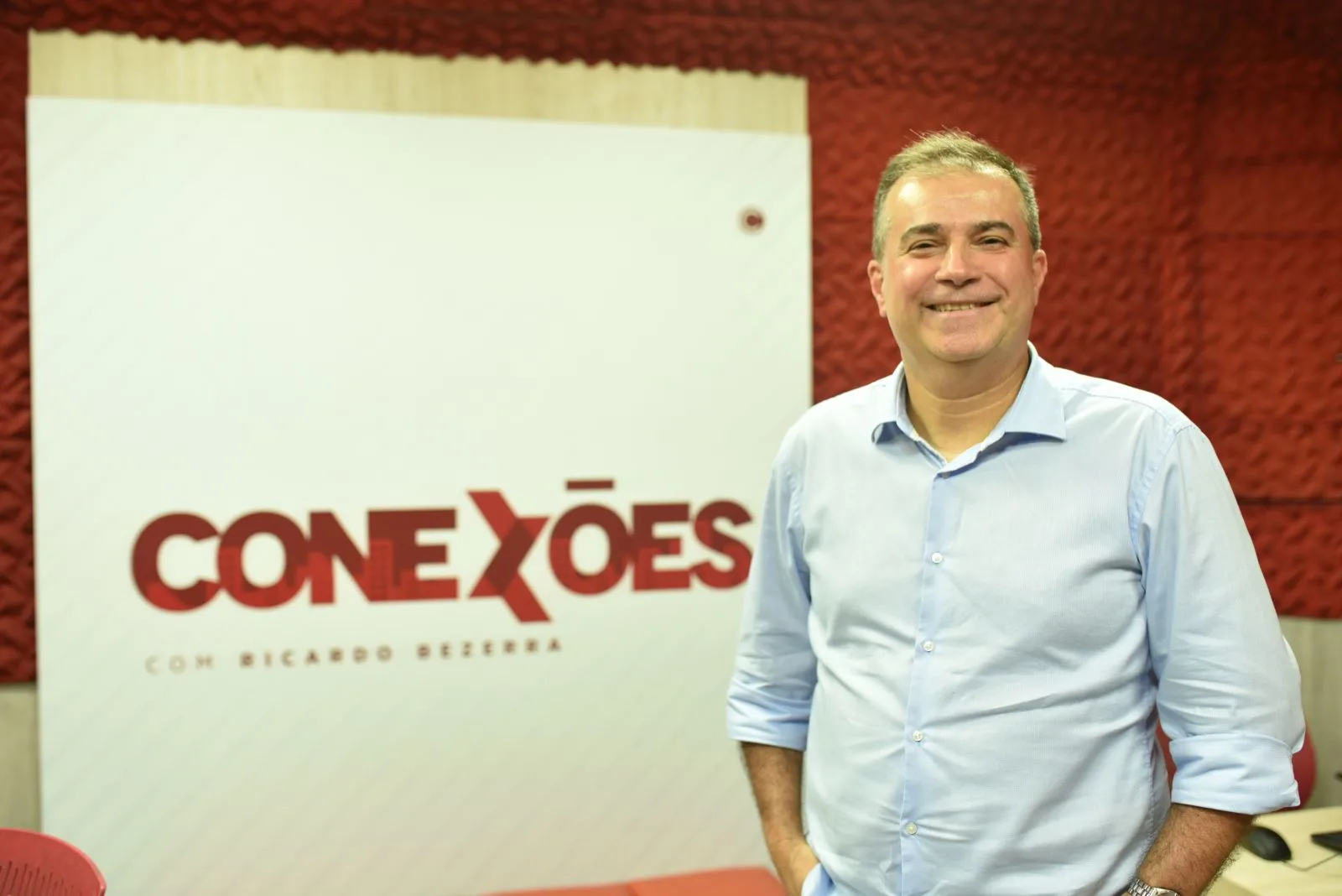 Apresentador da TV Cidade, Ricardo Bezerra compartilha projetos e trajetória