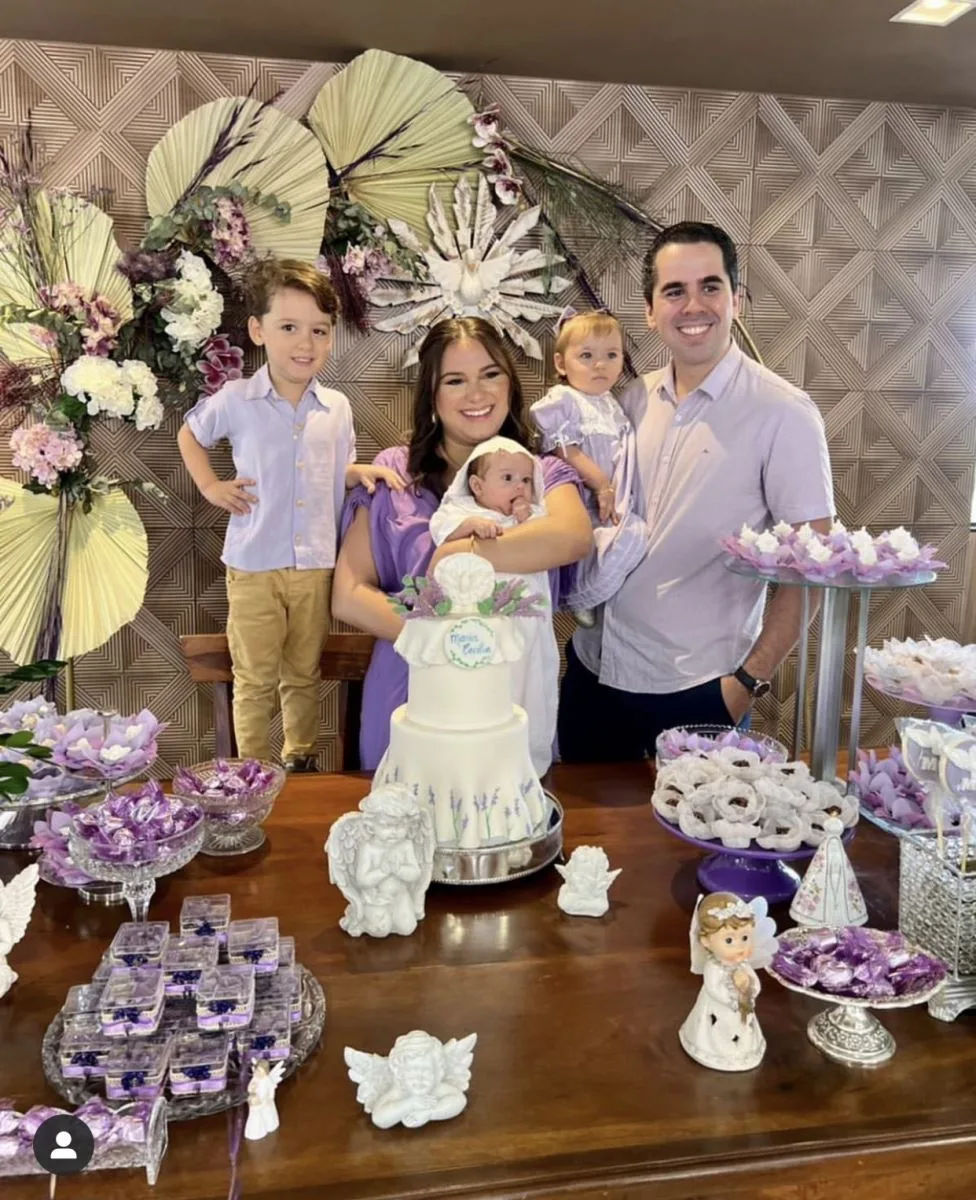 Ticiana e Alfredo Lima batizam a filha Maria Cecília