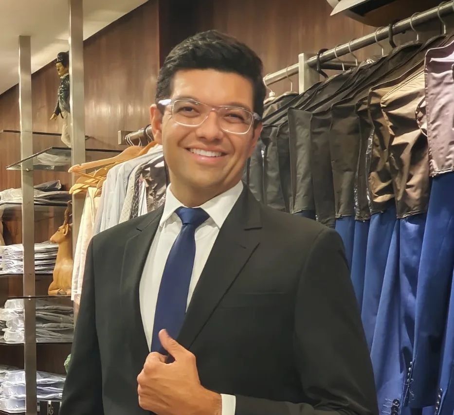 Balreis assina paletó sob medida para Luiz Esteves no Balanço Geral da TV Cidade Fortaleza