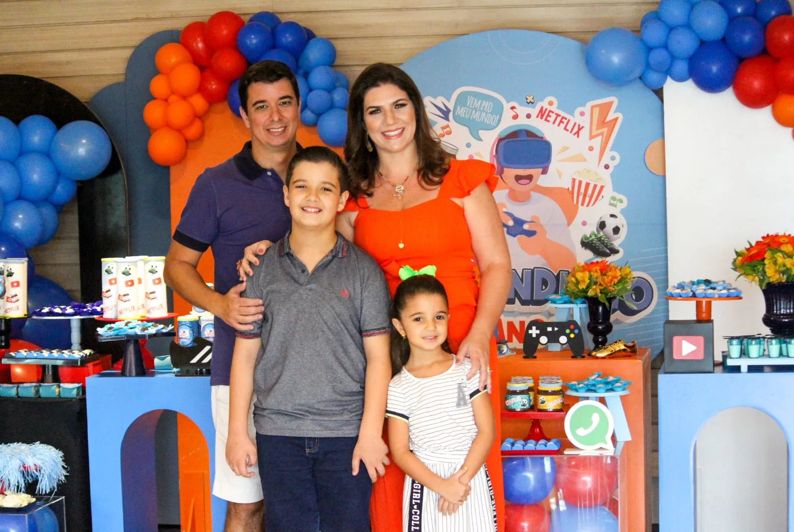 LuciHana e Gennaro Reis festejam os 10 anos do filho Fernnando
