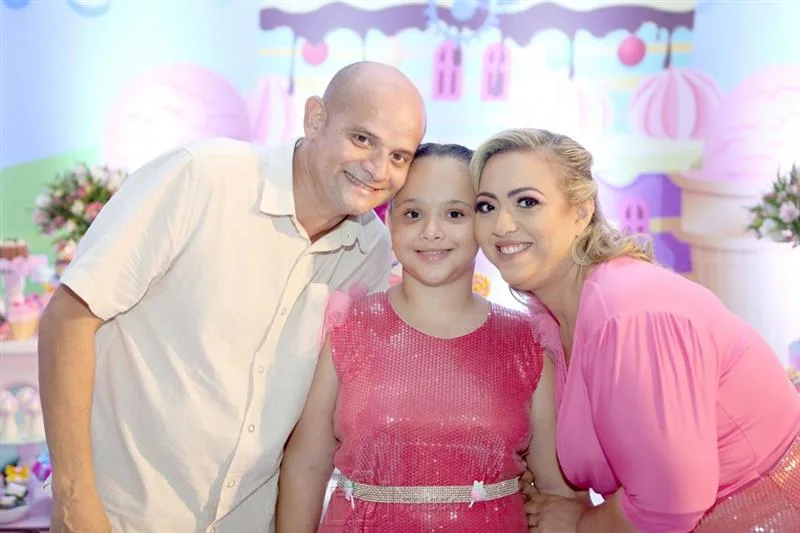 Lúcia e George Matias festejam os dez anos da filha Aninha