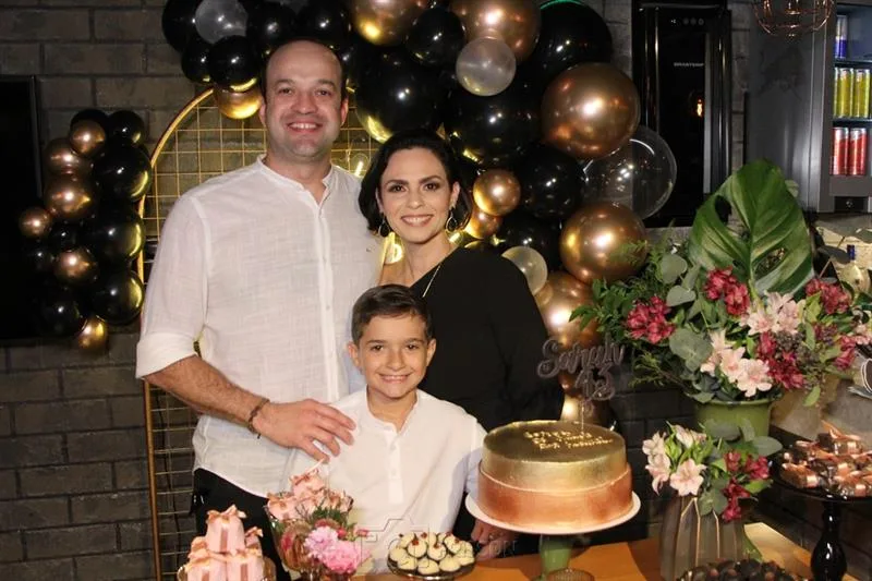 Sarah Mota comemora B-Day com alegria